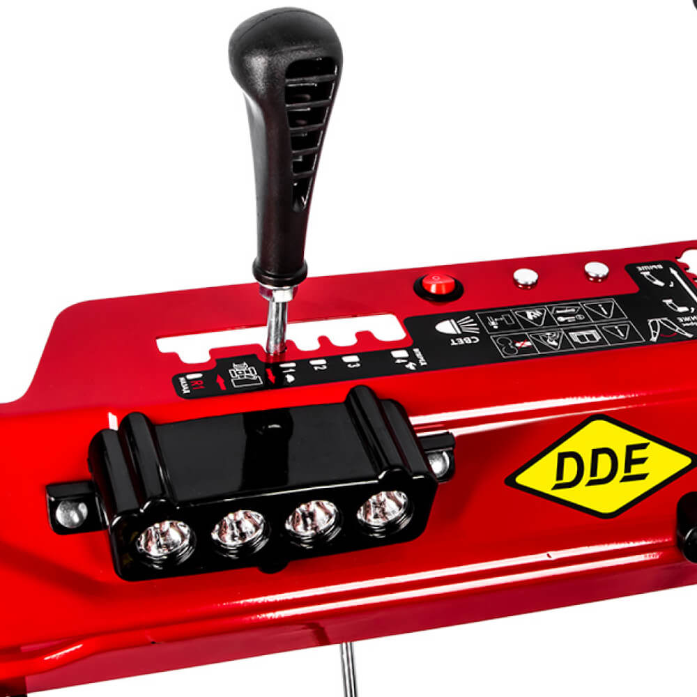 Снегоуборщик DDE ST6563E, LED-фара